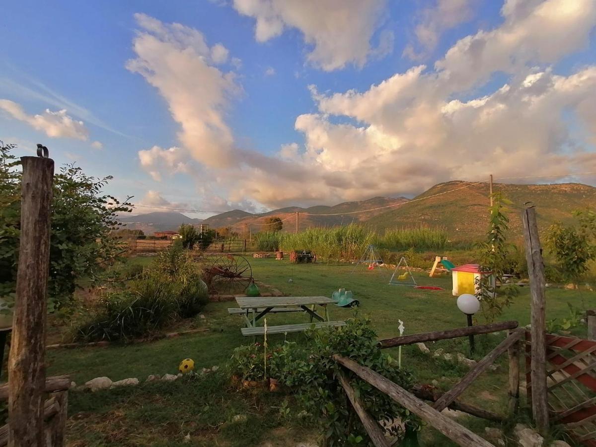 Casale Cavatella Bed and Breakfast Sermoneta Exteriör bild