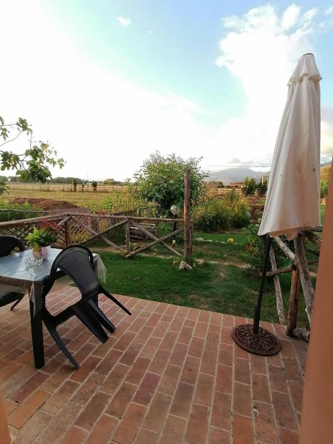 Casale Cavatella Bed and Breakfast Sermoneta Exteriör bild