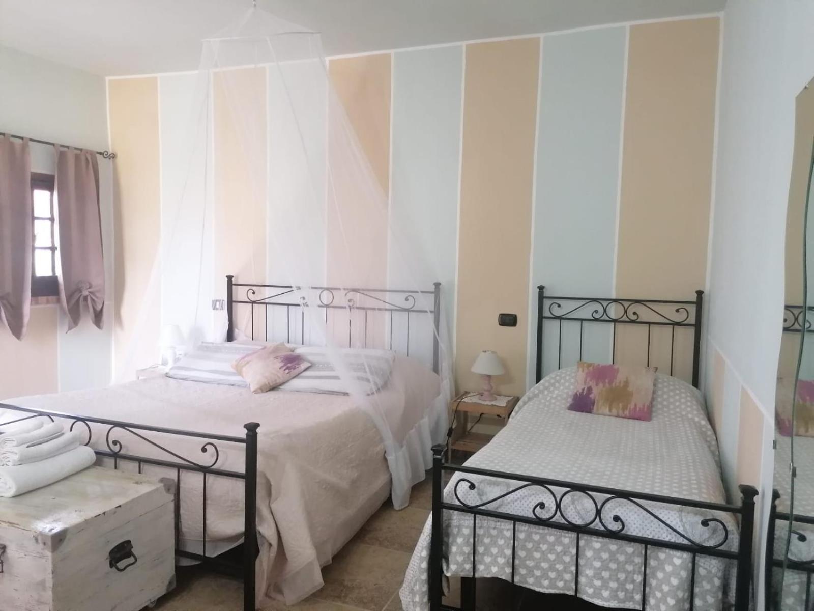 Casale Cavatella Bed and Breakfast Sermoneta Exteriör bild