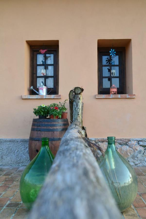 Casale Cavatella Bed and Breakfast Sermoneta Exteriör bild